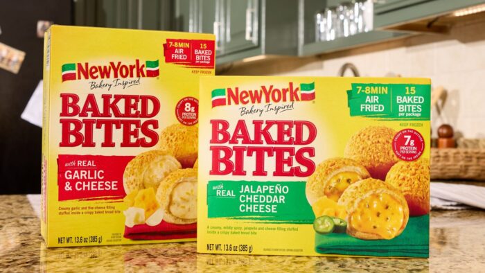 New York Bakery Baked Bites in Garlic & Cheese and Jalapeño Cheddar Cheese
